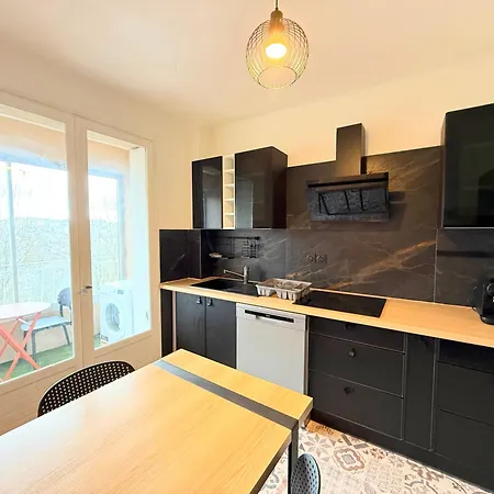 Magnifique T4, Trois Parking רודז