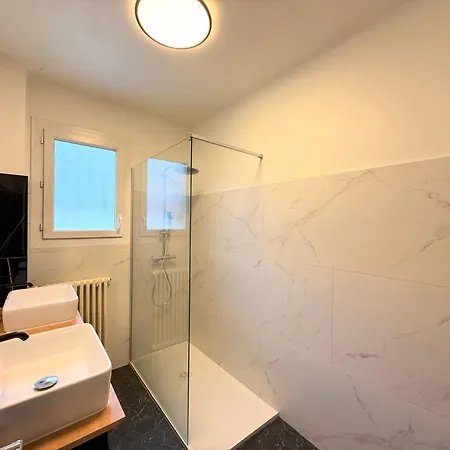 Magnifique T4, Trois Parking * רודז