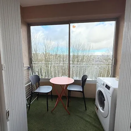 Daire Magnifique T4, Trois Parking