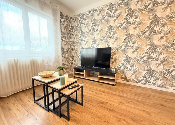 Апартаменты Magnifique T4, Trois Parking Роде